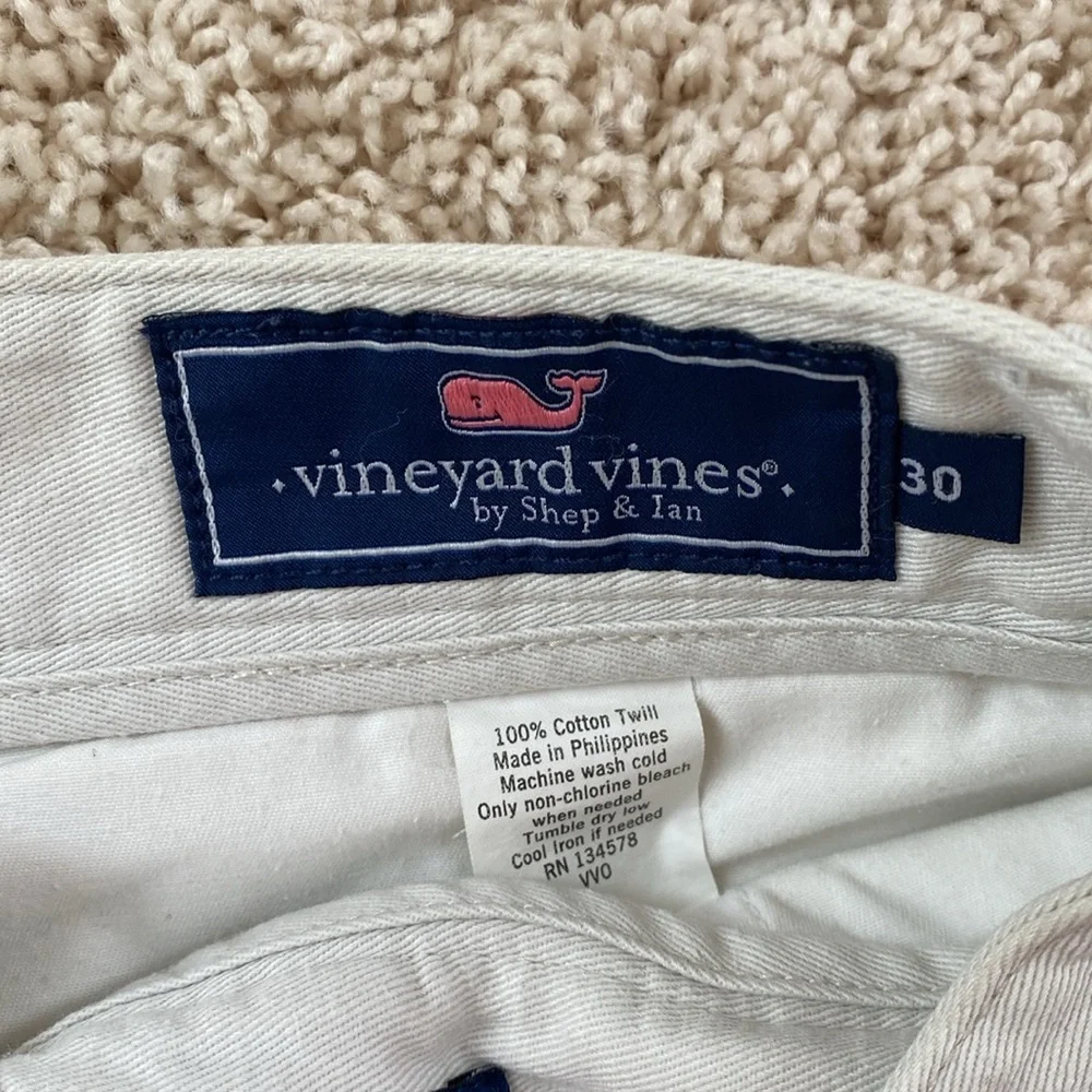 Vineyard Vines shorts - Picture 3 of 3